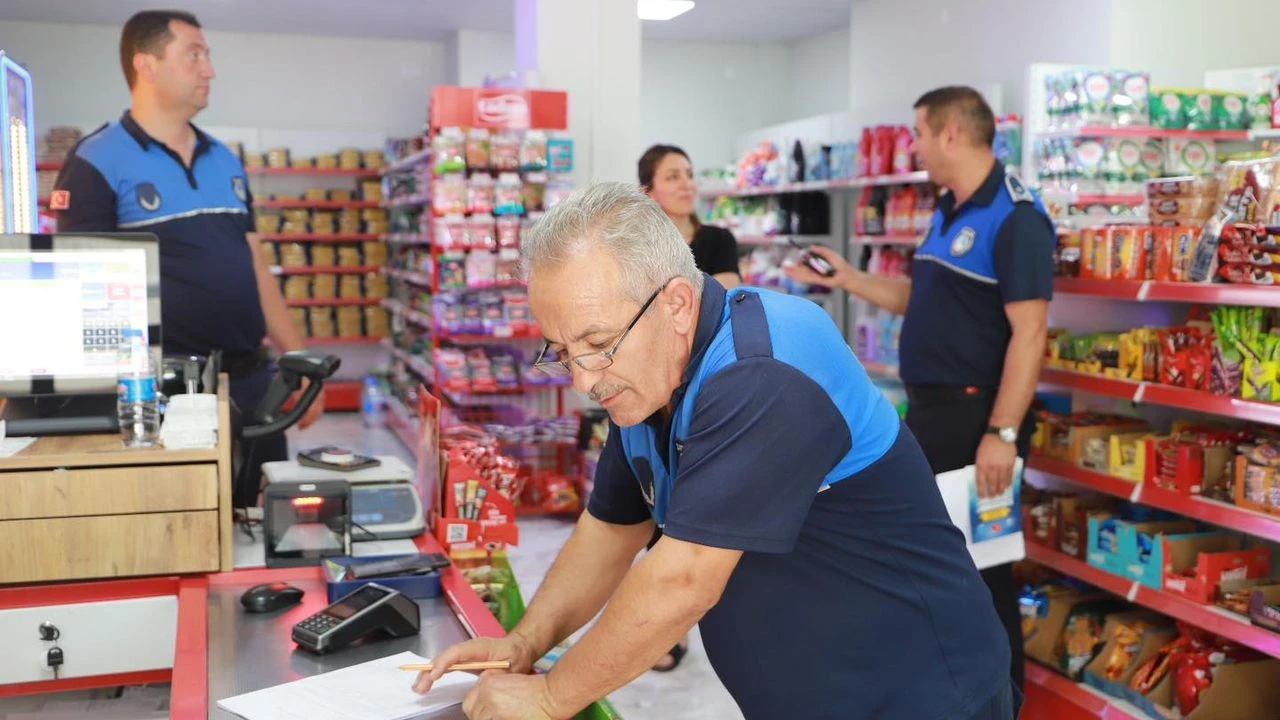 Zabıta Ekipleri Büfe ve Tekel Bayilerini Denetledi