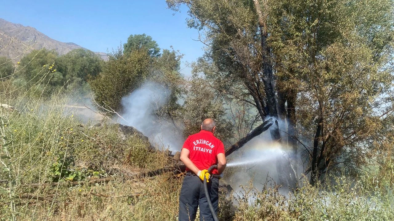 Erzincan’da Arazi Yangınlarına Dikkat!